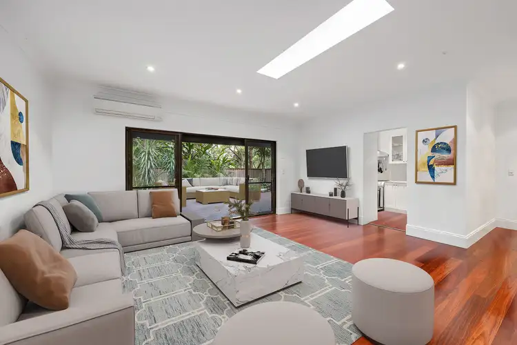 20/43a St Marks Road