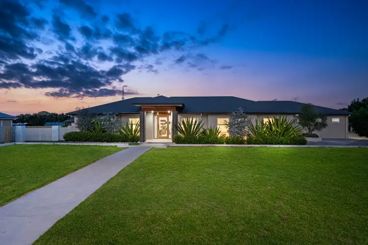 10 Pine Valley Crescent