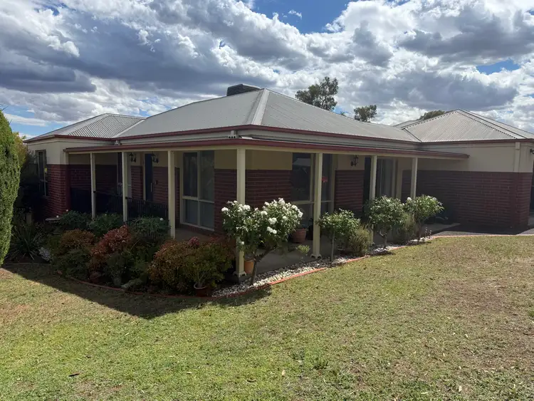 1/14 Weatherby Drive, Strathdale VIC 3550