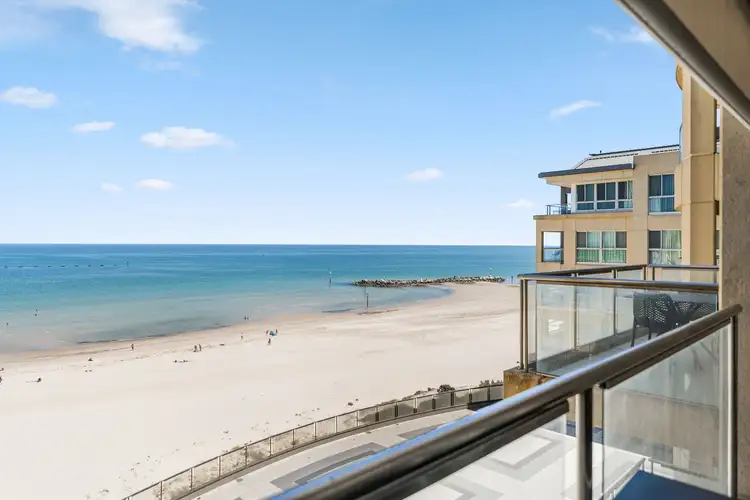 613/16 Holdfast Promenade