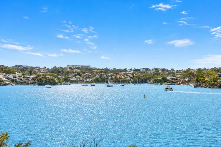 209/1-9 Admiralty Drive
