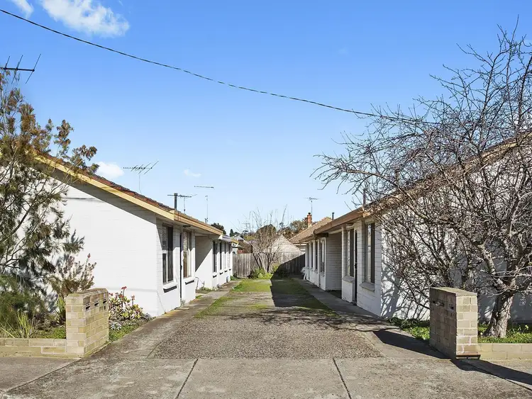 6/1 French Street