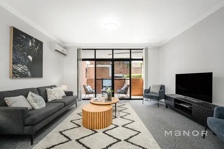 33/40-42 Jenner Street