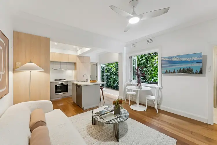 33A Barcom Avenue