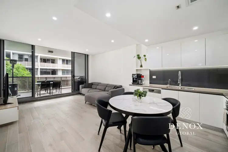 345/27 Porter Street