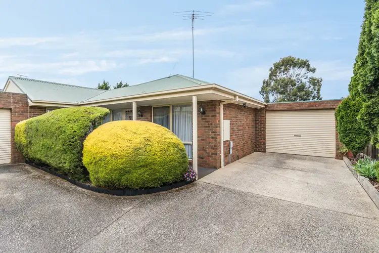 2/6 Waratah Place