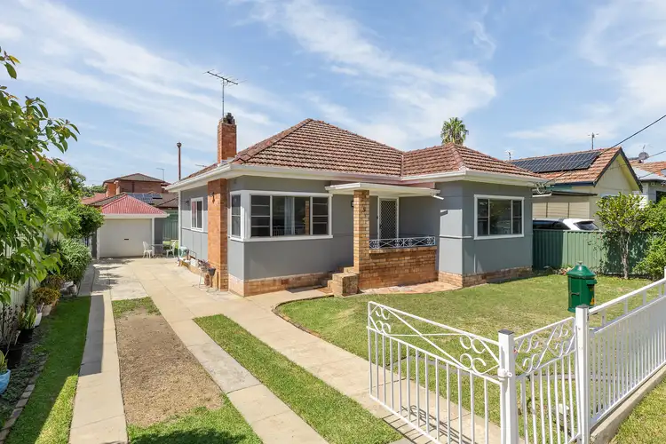 5 Kemp Street