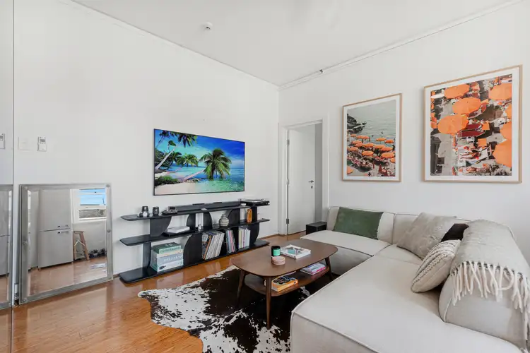 19/199a Victoria Street