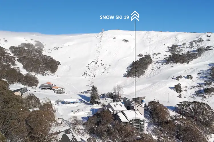 19/1 Village Bowl Court