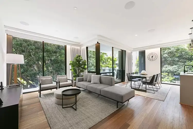 14/8 Crewe Place