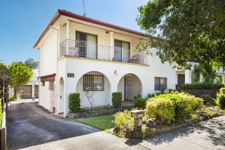 12 Tyler Crescent