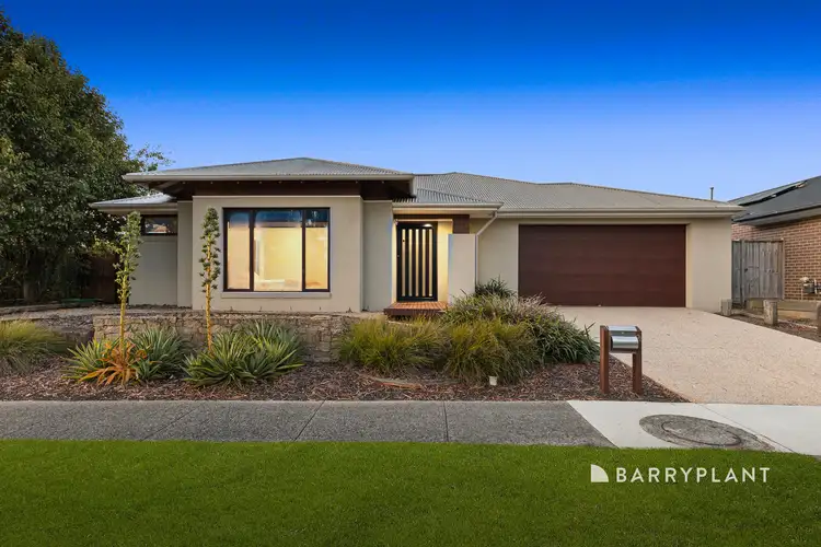 22 Shakespeare Grove