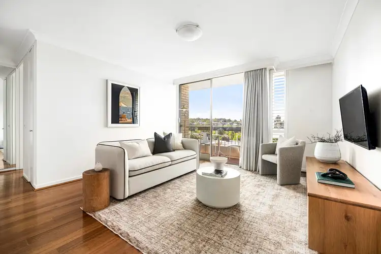 8/361A Bronte Road