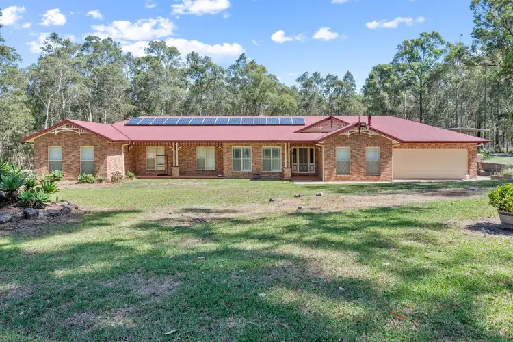 52 Barrington Grove