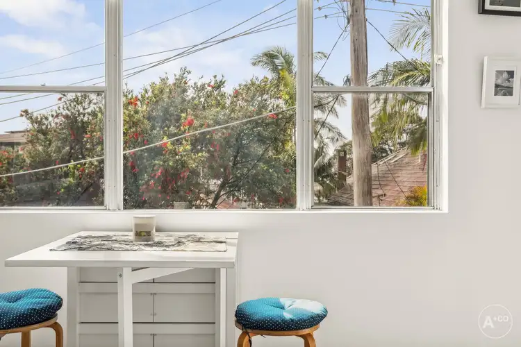 8/233 Carrington Road