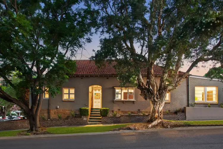 100 Hawthorne Parade