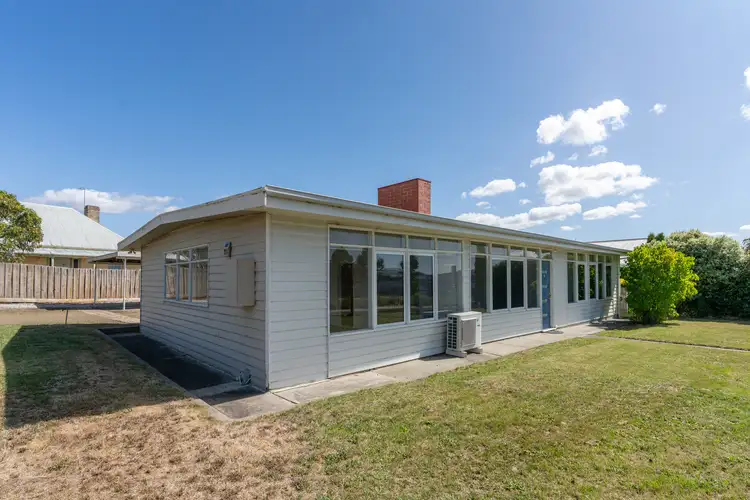 1A Racecourse Road
