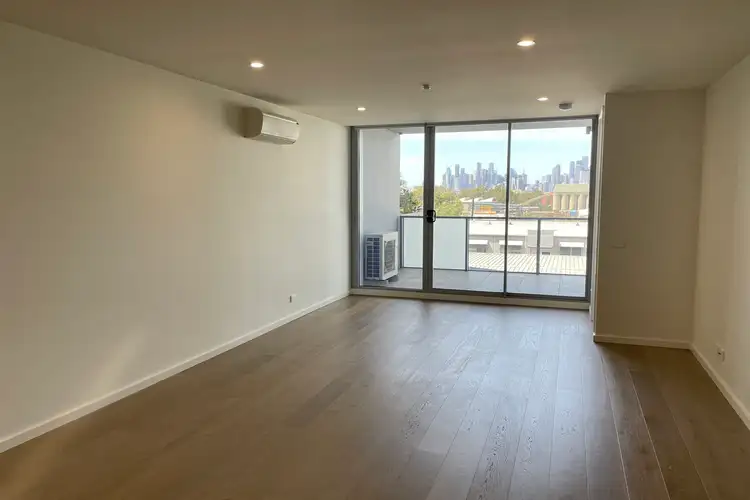 218/1 Moreland Street