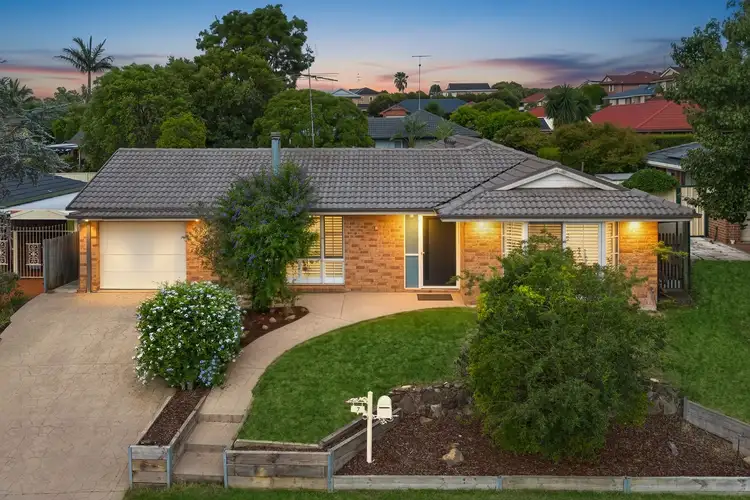 7 Maybush Court
