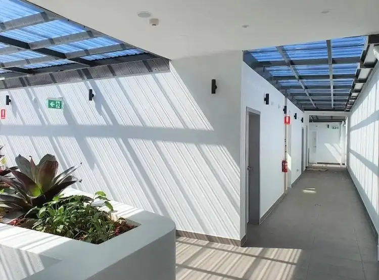 205/9-11 Lexington Place