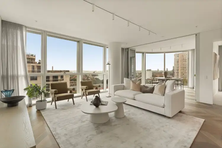 607/168 Walker Street