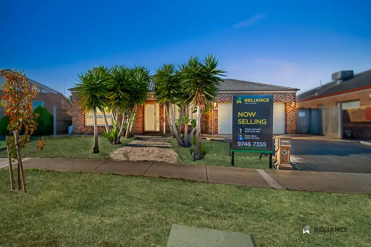 12 Parris Avenue