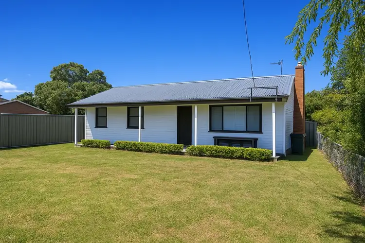 27 Myall Street