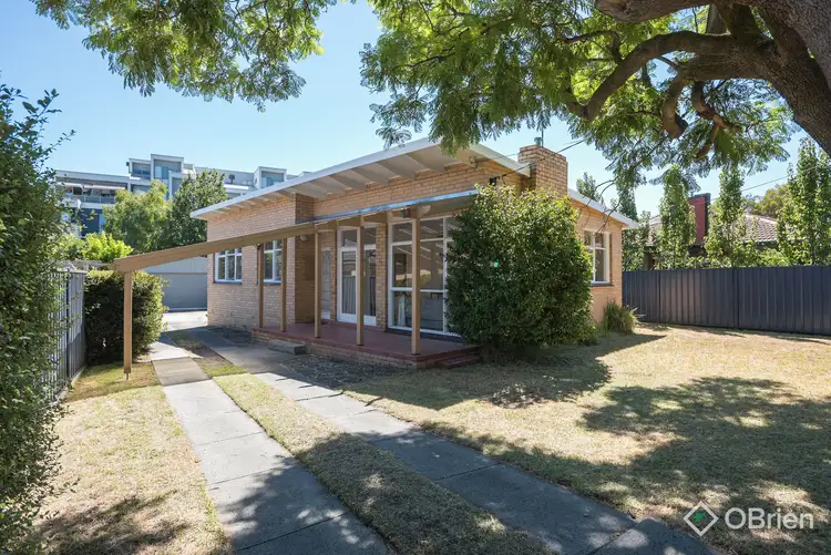 13 Byng Avenue