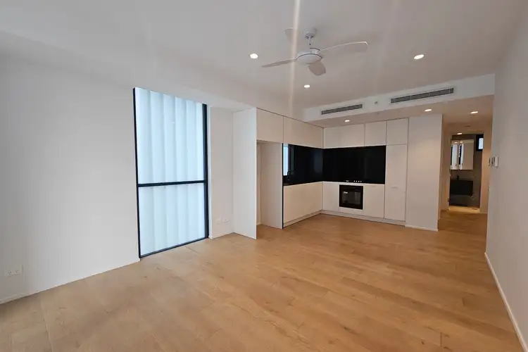 806/109 Oxford Street