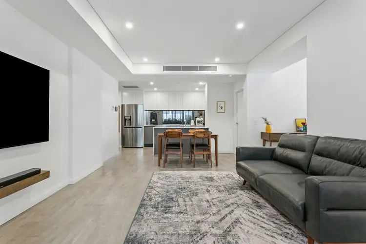 204/70 Regent Street