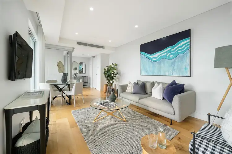 306/11A Clare Street