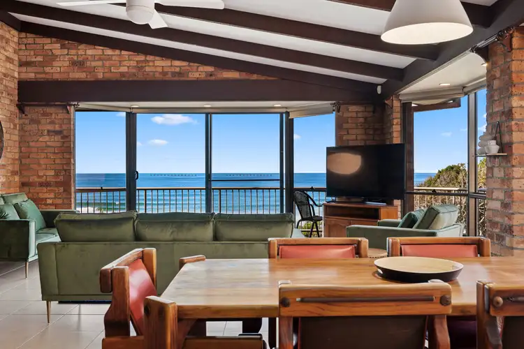 2/9 Twenty Second Avenue