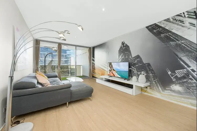 E301/599 Pacific Highway