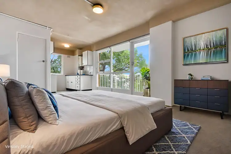 22/21 Duxford Street