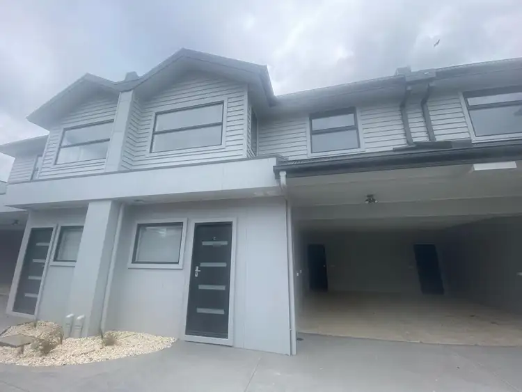 2/19 Armstrong Street