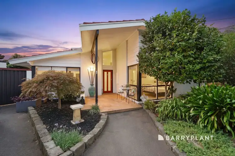 2 Dover Court