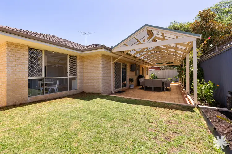 2/110 Bessell Avenue