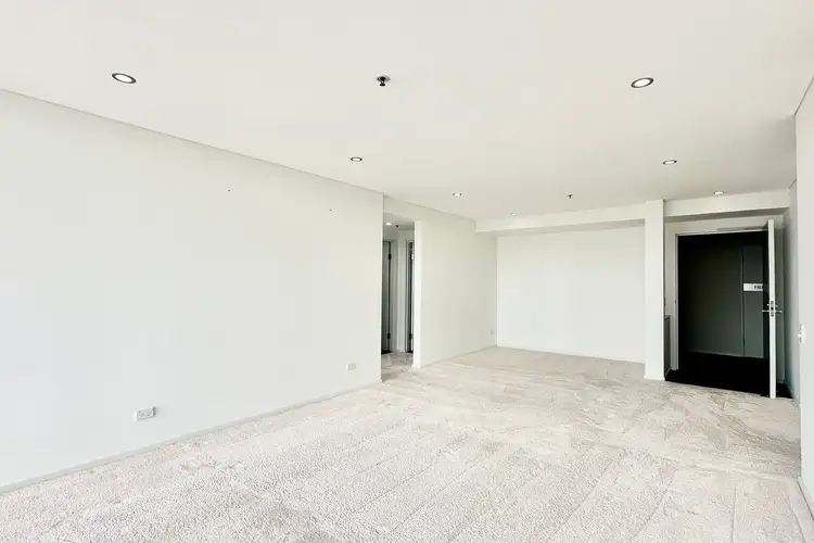 2802/9 Railway Street