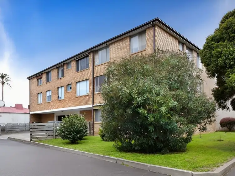 2/27 Somerset Street