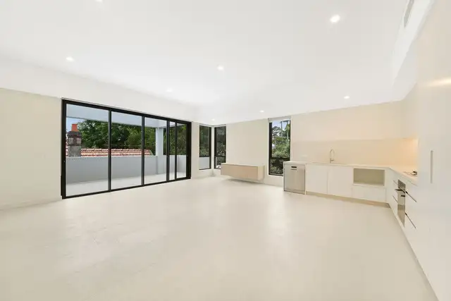 2/4 Bond Street