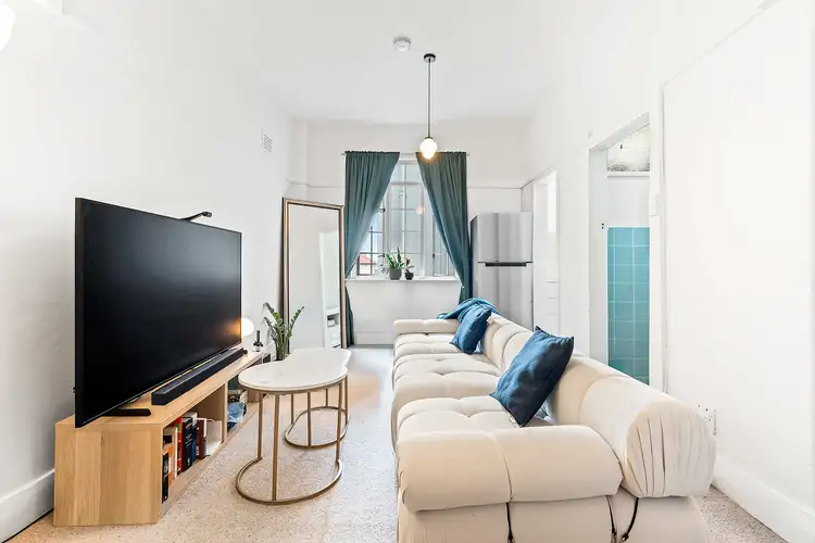 32/2 Greenknowe Avenue