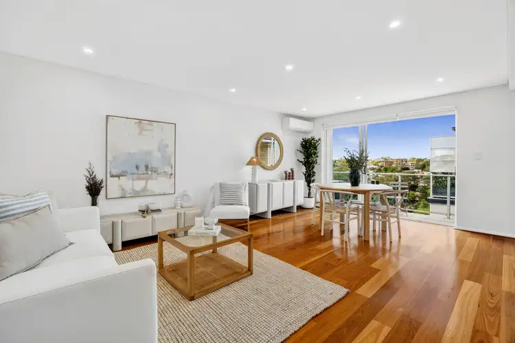 40/20 Warwick Avenue