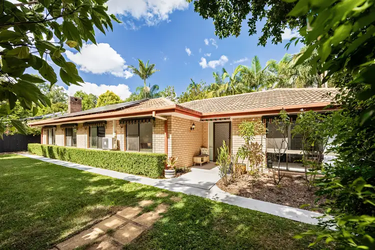 8 Valleybrook Street