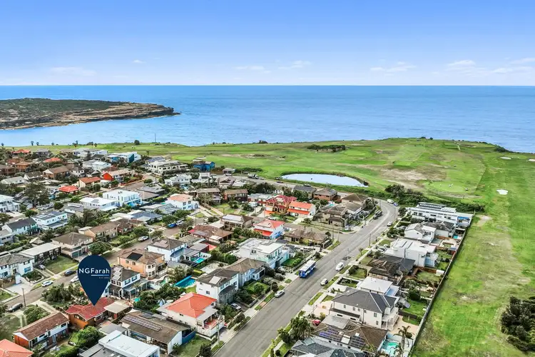 22 Eucla Crescent