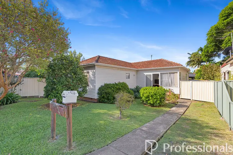 9 Glenella Avenue