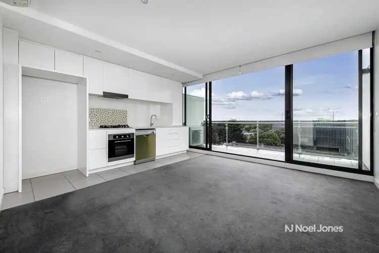 305/8 Ellingworth Parade