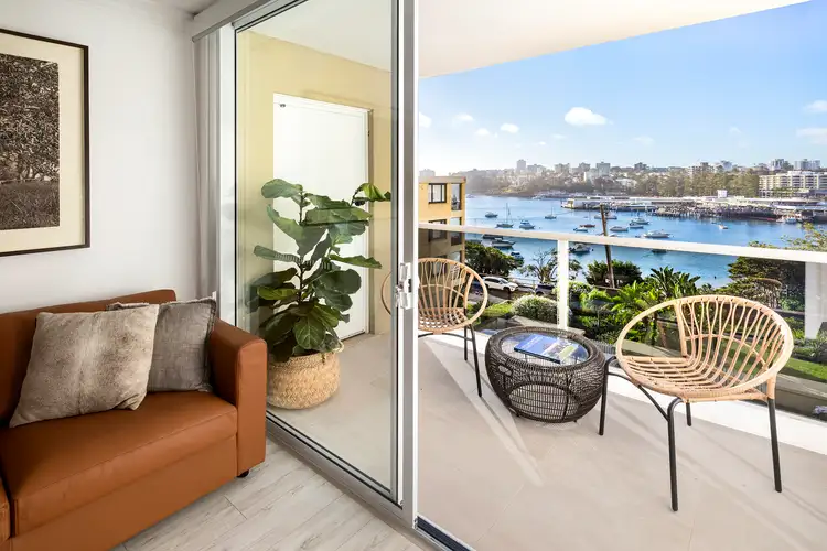 26/13 East Esplanade