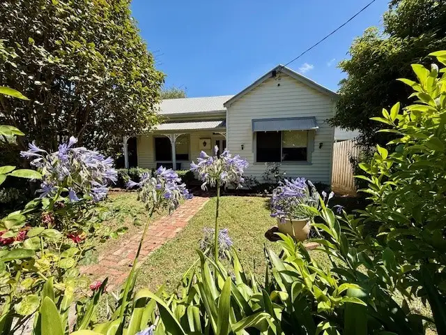 38 RADOVICK Street