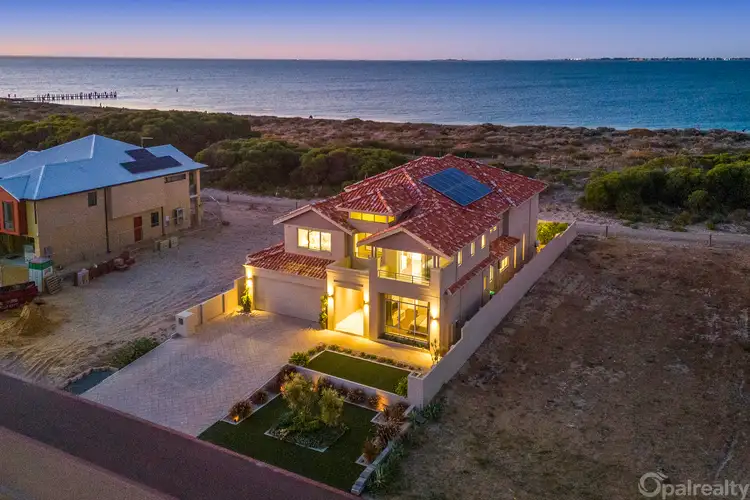 14 Ocean Point Close