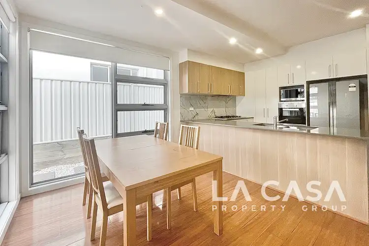 18 Concertina Street